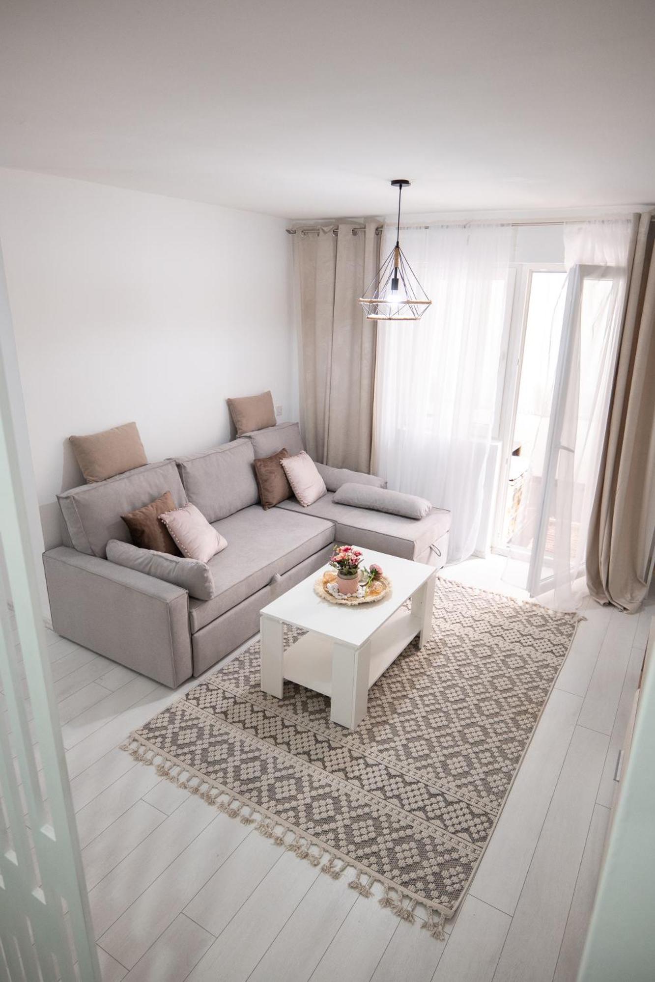 Grandeur Home Apartment Mostar - Free Parking Buitenkant foto